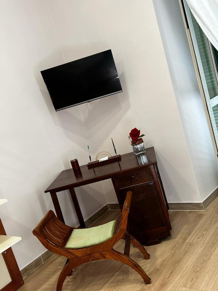 A Casa E Mamma' Apartment Napoli Ngoại thất bức ảnh